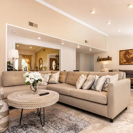 Villa Sausalito - Newly Designed 4Br House & Pool By Topanga-2